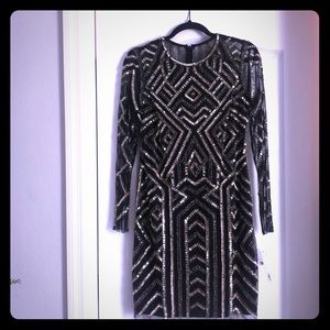 Sequin cocktail dress black and Gold :Gianni Bini